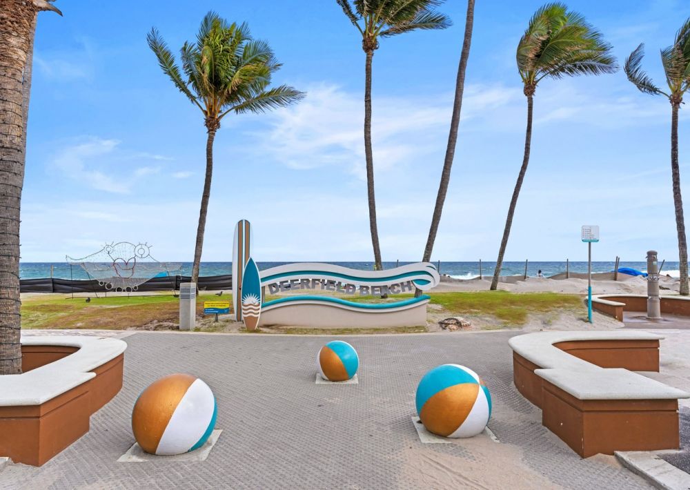 Deerfield Beach Deerfield Beach Real Estate - Rosanne Catanzaro, Broker/Owner